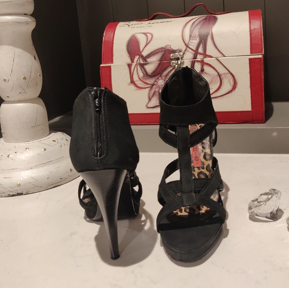🛍️Heels - Picture 1 of 10